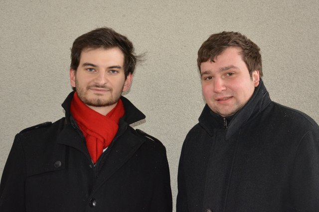 Die SPö-Jugendvertreter Marco Lettenbichler (li.) und Benni Lentsch fordern billigen Wohnraum im Talkessel. | Foto: SPÖ Bezirk Landeck