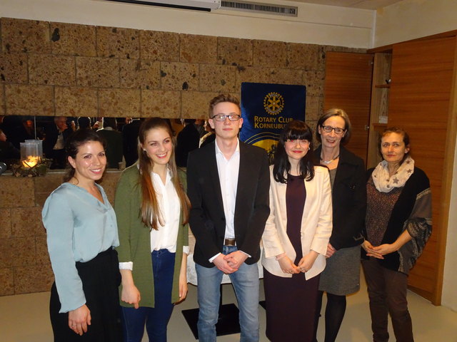 rof. Mahnaz Djawadi, Johanna Berger, Fridolin Häckl, Rotary Präsident Ewald Meister, Arijana Jasarevic, Prof. Martina Schindler, Prof. Elvira Müller | Foto: Rotary