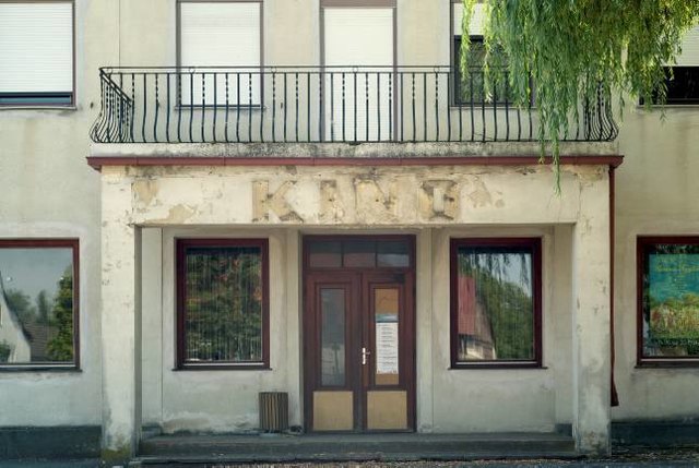 Altes Tonkino bald in neuer Funktion als Wohnhausanlage (Foto: Google)