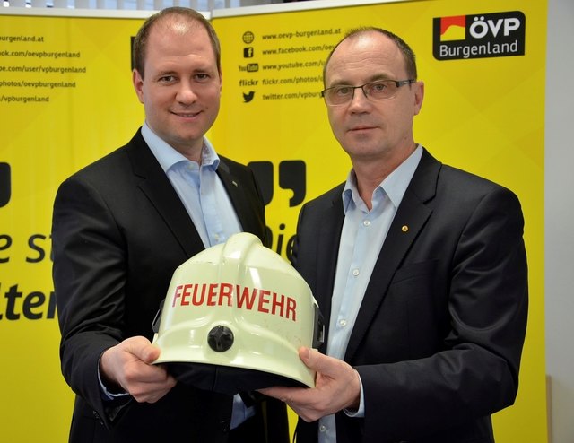 Christian Sagartz und Franz Steindl machen sich für die heimischen Feuerwehren stark.