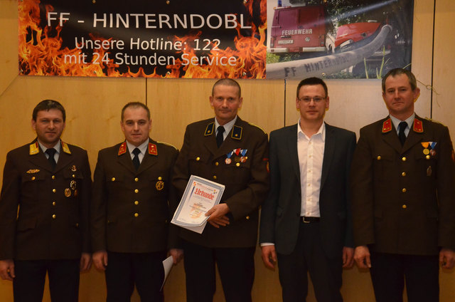 vlnr.: Abschnittskommandant BR Haidinger Norbert, Feuerwehrkommandant HBI Gadermayr Harald, Kassier AW Kalchgruber Johann, Vize-Bürgermeister Ahörndl Thomas, Kommandant-Stellvertreter OBI Hartl Walter