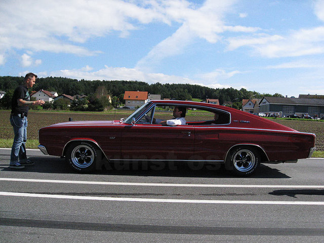 Reisinger 2008 beim Beschwören eines Dodge Charger, erstes Baumuster