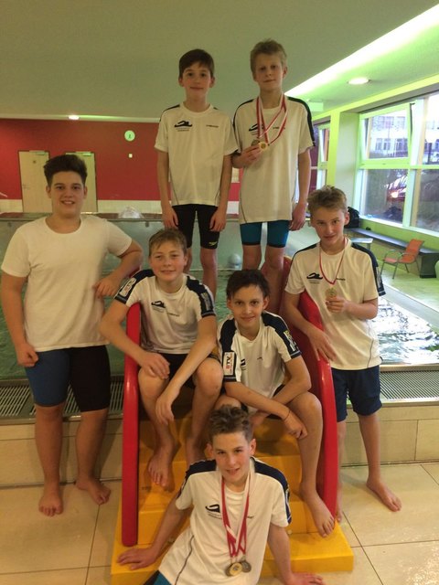 Hinten: Pinsker Lorenz, Wöss Michalis, Mitte: Dautovic Tarik, Wieser Julian, Stetina Jakob, Part Paul, Vorne: Anzengruber Yorik