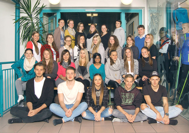 Diese Schülerinnen und Schüler haben ein engagiertes Integrations-Projekt ausgearbeitet.