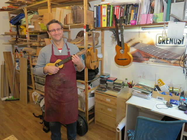 Gregor Nowak baut Ukulelen – von ganz klein bis groß und in allen Tonlagen.