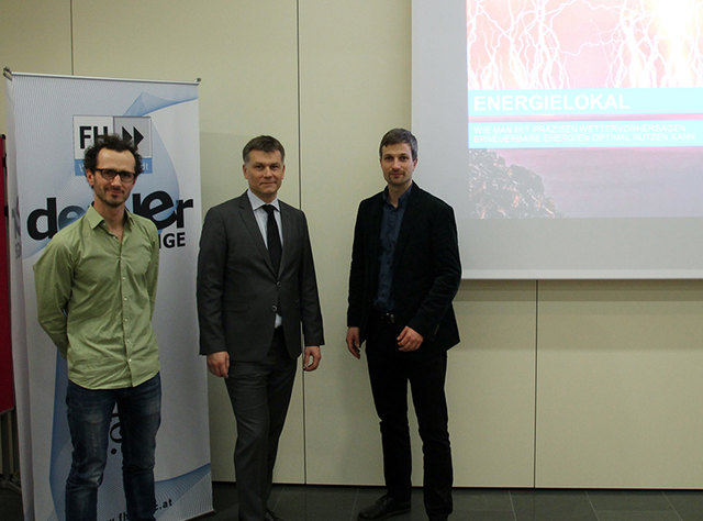 Foto v.l.n.r.: Mag. (FH) Josef Walch (FH Campus Wieselburg – Fachbereichsleitung Nachhaltige Energiewirtschaft), Referent Dr. Christian Kusmitsch (UBIMET GmbH),
DI (FH) Dr. Christoph Schmidl (FH Campus Wieselburg – Studiengangsleitung Regenerative Energi