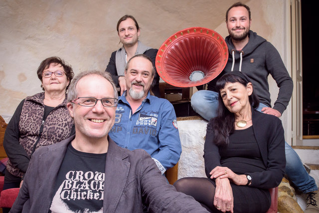 Ursula Bichler, Hans Johann Danklmayer, Stephan Fuchs, Toni Griehsebner, Christoph Huber und Christa Griehsebner. | Foto: Chirstoph Huber