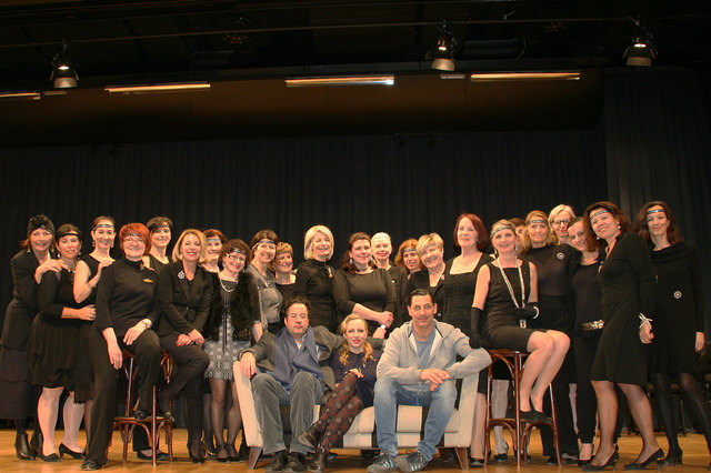 Der Soroptimist Club Eferding mit Nina Proll, Gregor Bloéb und Peter Gillmayr (Leiter Österreichische Salonisten). | Foto: Aussersdorfer/Soproptimist International Club Eferding