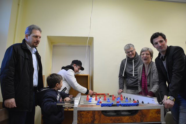 Altbürgermeister Kurt Burghardt, und die jetzige Vizbürgermeiserin Margot Linke und Bürgermeister René Lobner bei der Eröffnung ds alten Jugendzentrums 2016. | Foto: Seidl