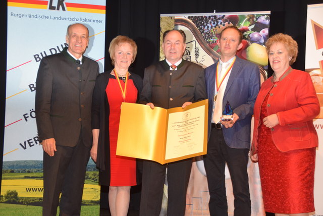 In der Kategorie Beerenobst siegte ein Holunderbrand aus dem Obstbaubetrieb Nikles in Kukmirn.