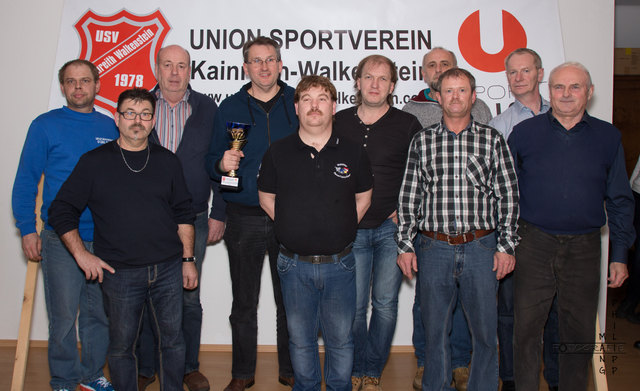 Adi Fürlinger, Leopold Jungmann, Erwin Jamy, Vereinsmeister 2016 Karl Schleinzer, Ernst Kluka jun., 2. Platz Harald Schleinzer, Walter Schneider, Obmann Manfred Beck, Spielleiter Karl Bruckner, Johann Steinböck ( in Vertretung für Sohn Markus)