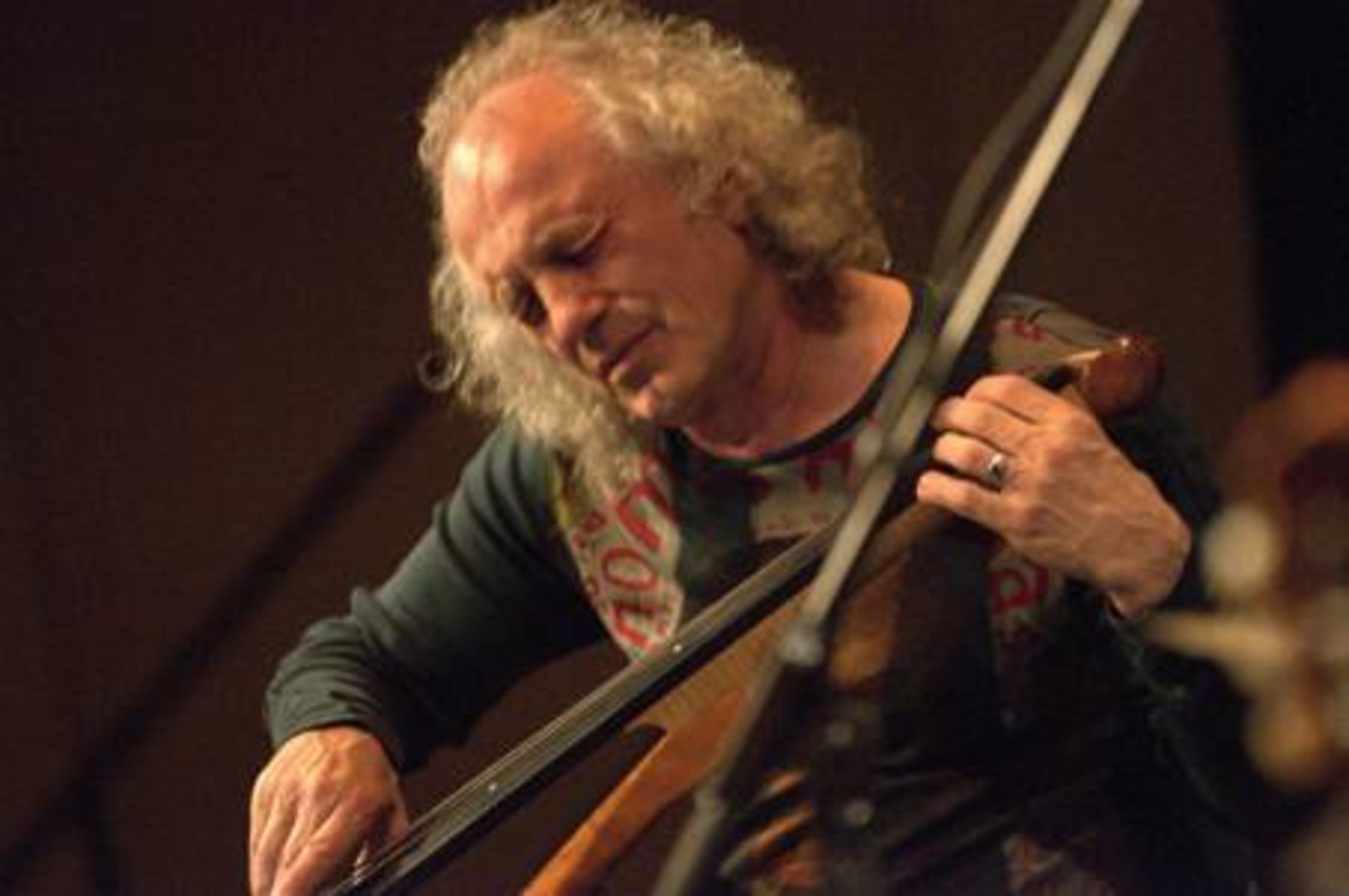 David Friesen Solo im Freiraum Jenbach Schwaz