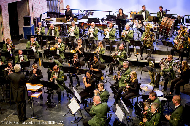 Das Polizeiorchester Ried spielt eine hochkarätige musikalische Passion in der Rieder Stadtpfarrkirche. | Foto: Bayerische Bereitschaftspolizei