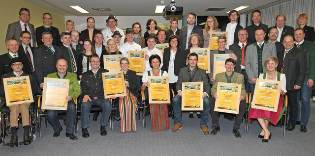 Innovationspreis des Steirischen Vulkanlandes: In der Kategorie Lebenskraft wurden im Festsaal der Raiffeisenbank Bad Radkersburg die Sieger 2016 gekürt.