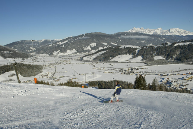 Der Snowboarder verließ die gesicherte Piste und verirrte sich.