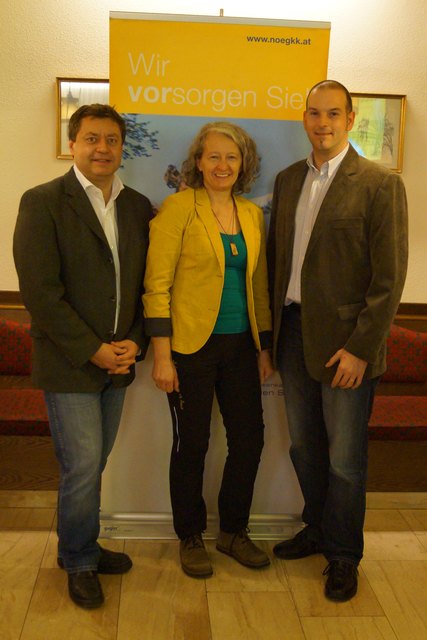 Diätologe Johann Grassl, Renate Hahn (Arbeitskreisleiterin Gesunde Gemeinde Langschlag) und Service-Center-Leiter-Stv. David Pollak (v.l.). | Foto: NÖGKK