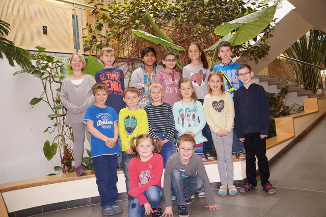 Die waldkundigen Schüler der Volksschule Gerolding wissen, wie man sich zu verhalten hat.