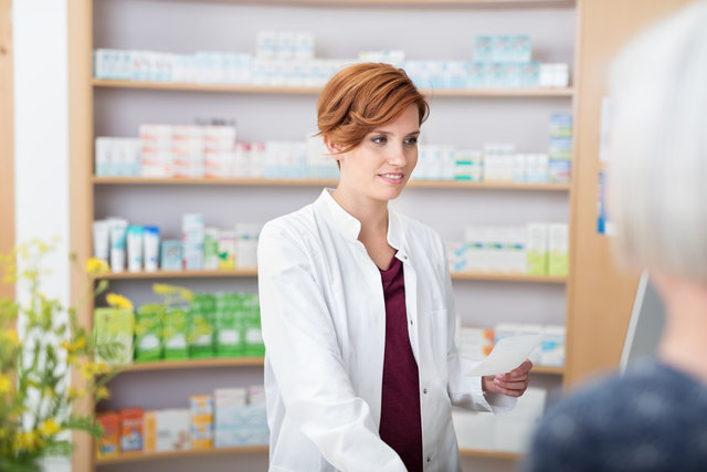 In 280 der insgesamt 1.380 österreichischen Apotheken hat jede Nacht eine Apothekerin Dienst | Foto: contrastwerkstatt - Fotolia.com