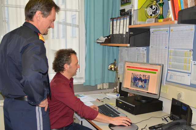 Die Polizei ermittelt nach erneuten Dämmerungseinbrüchen im Bezirk und ersucht, Verdächtiges sofort zu melden.