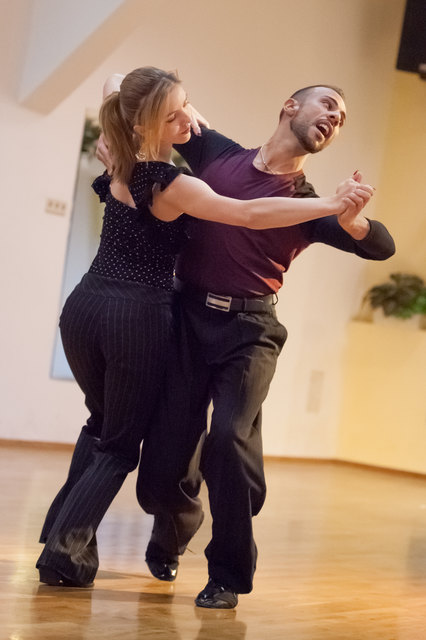 Beim Training für die Showdance Standard-EM der Profis: Julia Burghardt und Danilo Campisi. | Foto: Regina Courtier