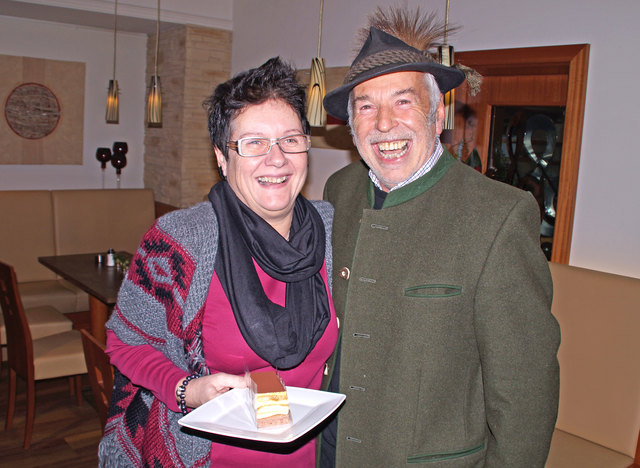 Auch im Abtenauer Café Hollaus bei Renée Wallinger trifft man Hans Könighofer gerne an.