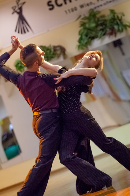 Beim Training für die Showdance Standard-EM der Profis: Julia Burghardt und Danilo Campisi. | Foto: Regina Courtier
