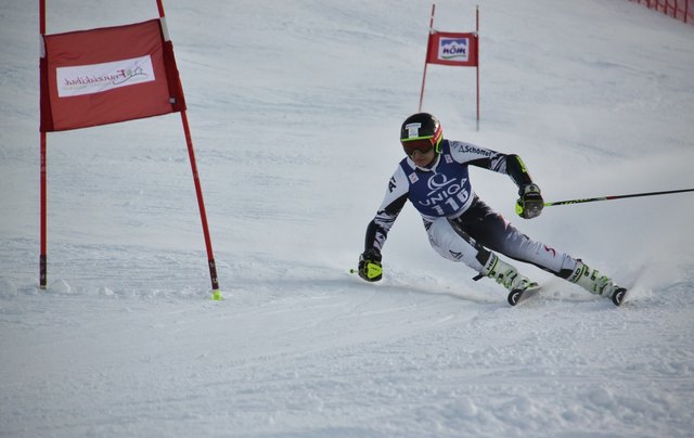 Simon Oberhamberger Riesentorlauf | Foto: SLSV