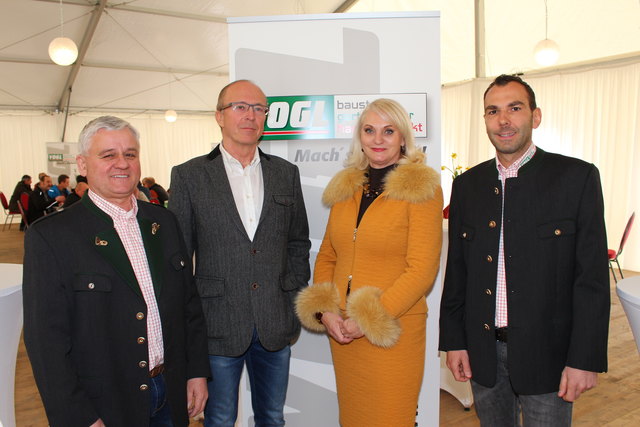 Herbert Farm, Albert und Riki Vogl sowie Franz Jud beim ersten Gewerbebrunch. | Foto: Cescutti