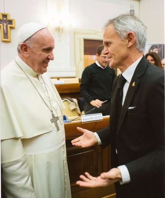 Die regelmässige Begegnung mit dem "Heiigen Vater", Papst Franziskus, ist für Sergio Dussin Alltag