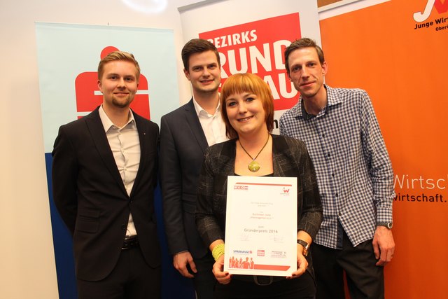 Julia Buchmayr beim Gründerpreis mit der Jungen Wirtschaft | Foto: BRS Köck