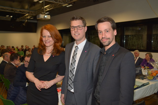 Bgm. Christian Härting mit 1. Vize-Bgm. Mag. Dr. Cornelia Hagele und 2. Vize-Bgm. Christoph Walch.