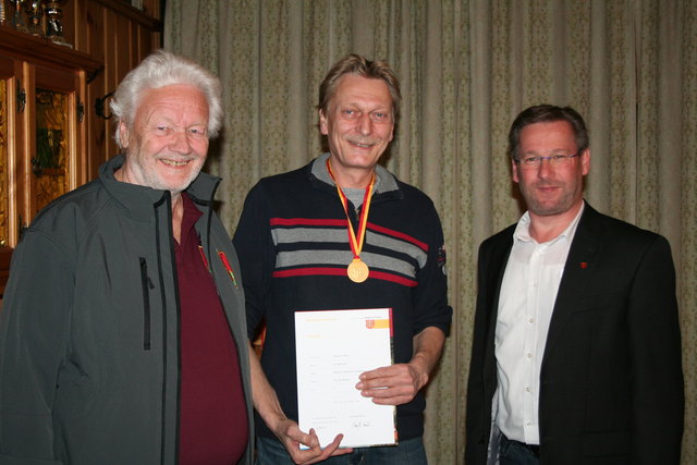 Günter Hobl, LG stehend aufgelegt