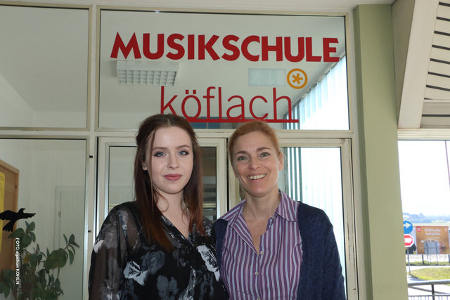 Der Star-Pianist und seine Meisterklasse spielten zugunsten der Musikschule Kflach. Durch die Bekanntschaft von Erwin Scherz, Obmann des Clubs 50 plus, Helmut Linhart in Voitsberg - Thema auf blaklimos.com