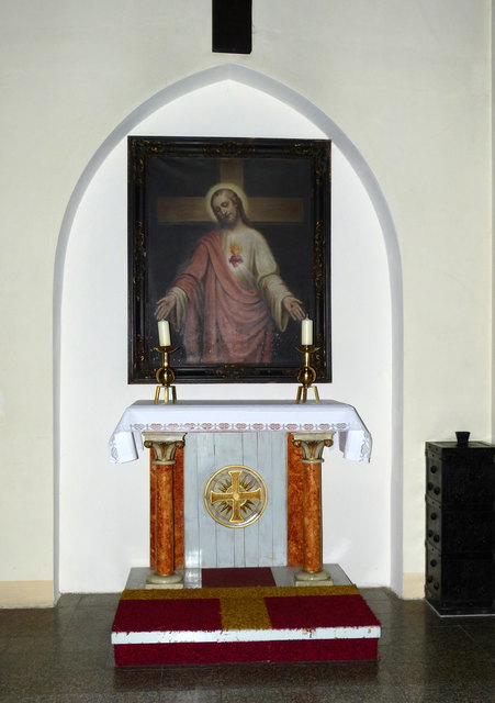 Herz-Jesu-Altar mit einem Gemälde von Maria Schöffmann, Wien