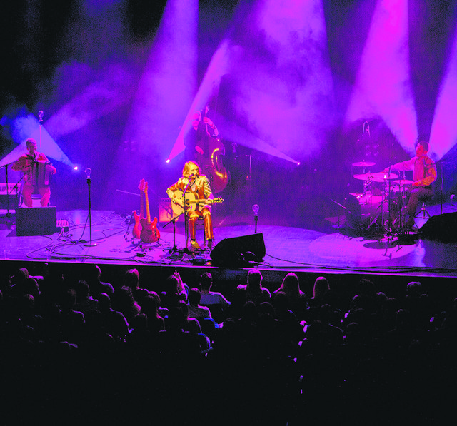 Beim Konzert des Blonden Engels im ausverkauften Linzer Posthof herrschte eine ausgezeichnete Stimmung. | Foto: Lukas Wögerer