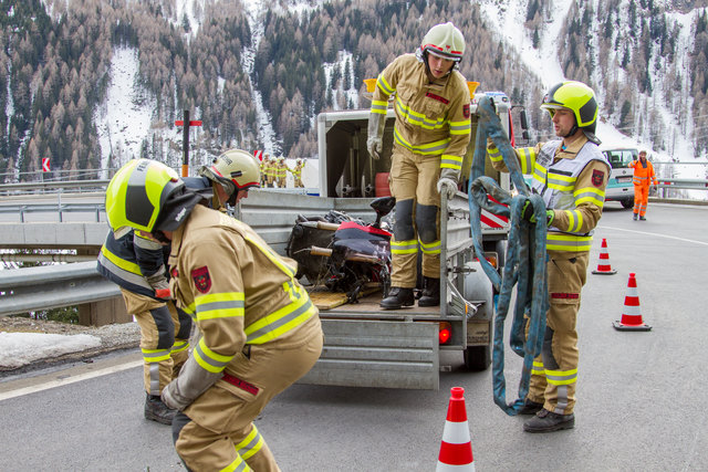 Ein 45-jähriger Deutscher Motorradfahrer starb bei einem Unfall auf der Felbertauernstraße. | Foto: Brunner Images