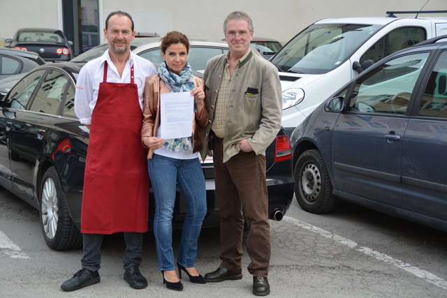 Erich Stierschneider, Osteria, Johanna Haslinger, Joanna's und Jörg Eibl, Waffen Eibl: Alle Parkplätze sollen bleiben.
