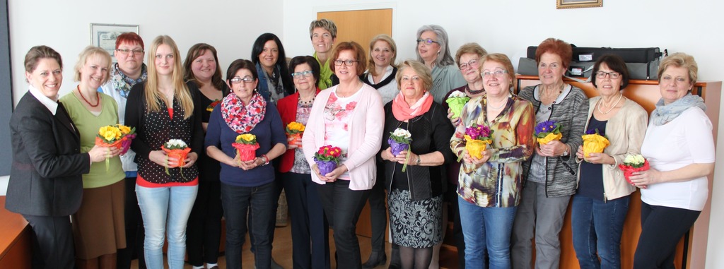 Frauen treffen riegersburg. Erotik markt lnen. Bekanntschaft aus gro-siegharts. Meine stadt singles single mnner bezirk aus seewalchen am attersee in haid. Single mnner bezirk aus seewalchen am attersee Frau