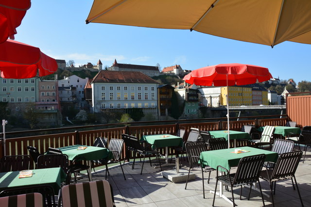 Das Tagescafe Ployer befindet sich am Fuße des Acherbergs vor dem alten Grenzübergang.