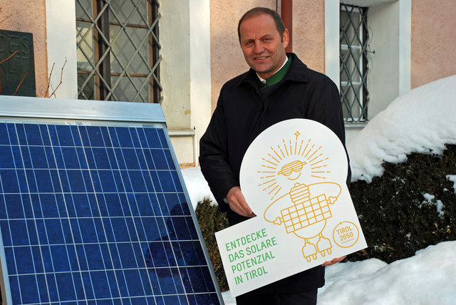 Energiereferent LHStv. Josef Geisler will Pholtovoltaiknutzung auf Eigenversorgung ausrichten. | Foto: Land Tirol/Entstrasser-Müller