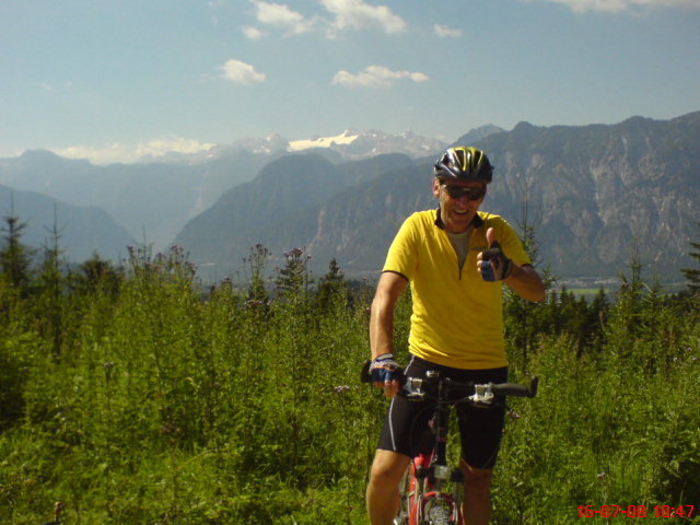 BIKE TOUR - VOM PREDIGTSTUHL ZUR HÜTTENECK ALM - BLICK ZUM DACHSTEIN