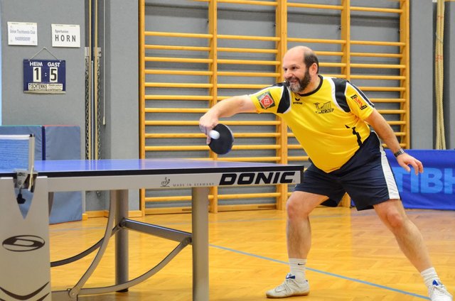 Franz Reiss aus der Union Raiba Horn 1 gab alles und zeigt sich am Foto in voller Action am Tischtennistisch. | Foto: privat