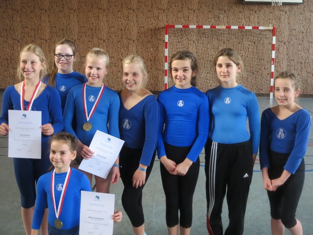 Hannah Schopf (5. v.r.) erreichte die höchste Punktzahl aller Teilnehmerinnen.