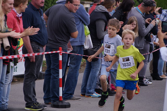 Immer besser und immer schneller als die anderen zu sein – übertreiben es manche Eltern mit ihrem Ehrgeiz? | Foto: Archiv/Symbolfoto