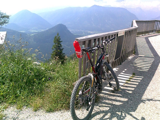 BIKE TOUR AUF DEN LOSER BEI ALTAUSSEE - BLICK RICHTUNG DACHSTEIN