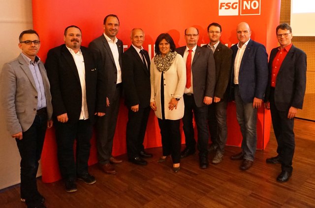 Rene Strametz, Manfred Muster, ÖGB Landessekretär Christian Farthofer, Reinhard Niedermaier, ÖGB Vizepräsidentin Renate Anderl, Gerhard Fürnkranz, FSG Landesvorsitzender Rene Pfister, ÖGB Landesvorsitzender und AK Niederösterreich Präsident Markus Wieser  | Foto: Regiondonau FSG