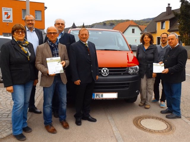 Die Vertreter der Gemeinden und der Region Elsbeere Wienerwald freuen sich gemeinsam mit den durchführenden Unternehmen über das neue Mobilitätsangebot. | Foto: privat