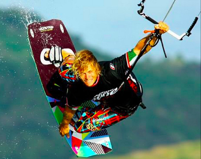 Sportkarriere: Julian Hosp stellte unter Beweis, dass auch ein Österreicher Kitesurf-Profi werden kann! | Foto: privat