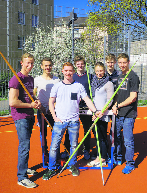 Die Sportler (v. l.) Neubauer, Schöberl, Buchinger, Schwentner, Kreundl, Mahringer sowie Kronsteiner wollen zu Olympia.