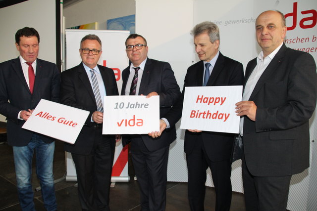 Wünschen der vida Burgenland alles Gute: vida-Bundesvorsitzender Gottfried Winkler, Landeshauptmann Hans Niessl, vida-Landesvorsitzender Erich Mauersics, ÖGB-Präsident Erich Foglar und vida-Landesgeschäftsführer Ernst Gruber | Foto: ÖGB